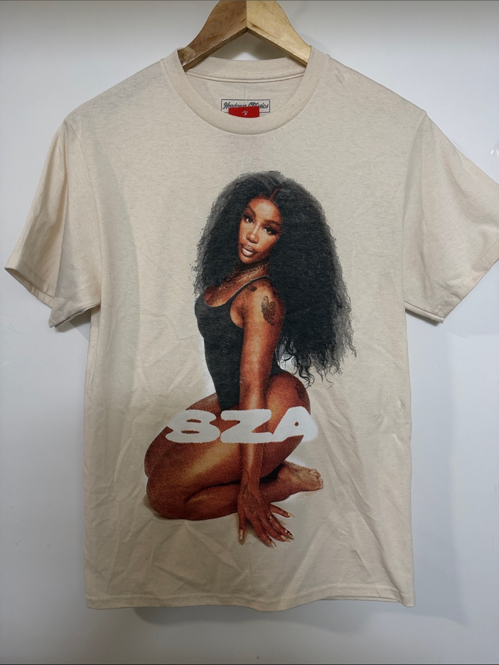 🔥😍🔥SZA Bold Graphic Cream Tee